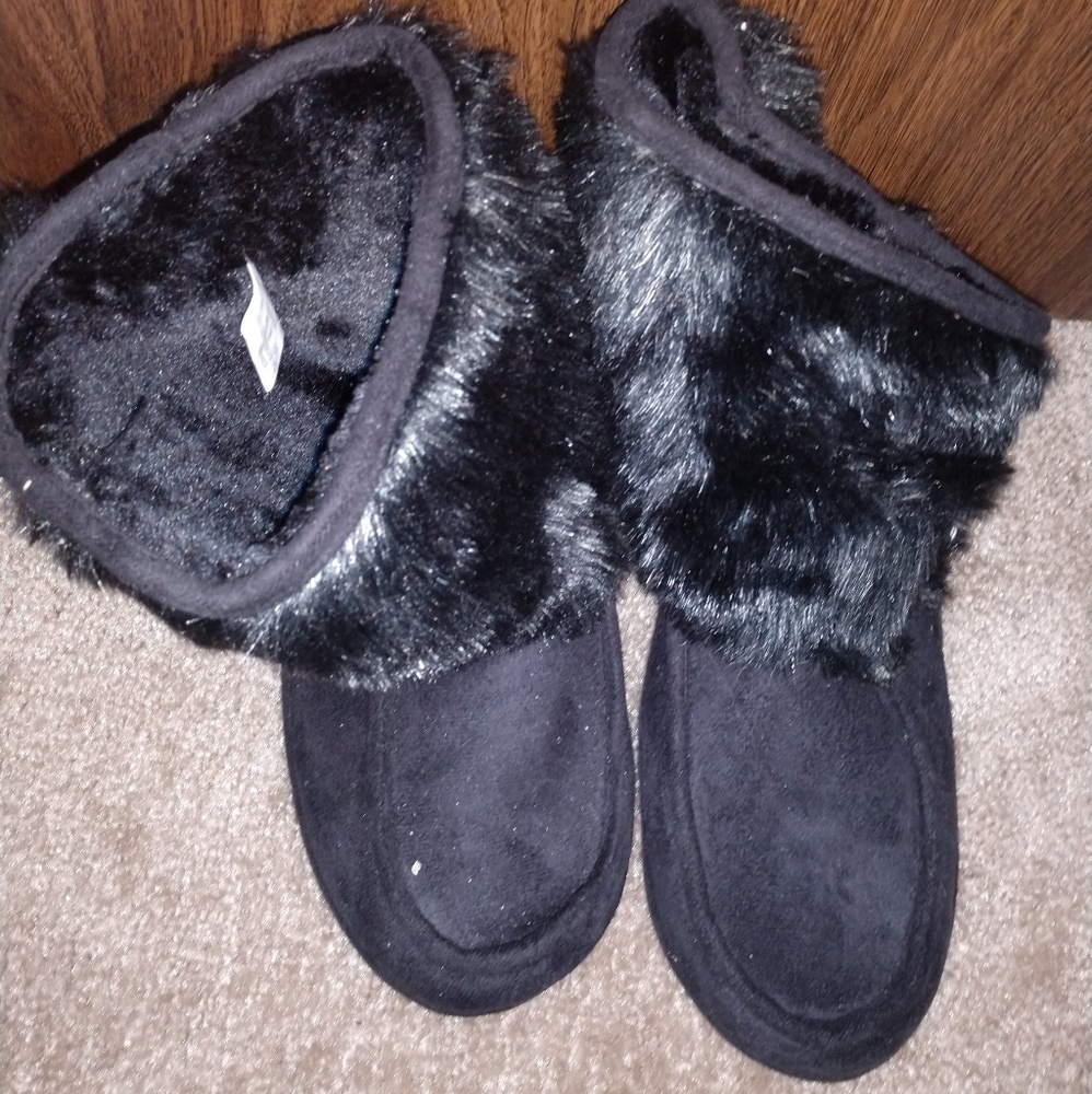Timber womens slippers